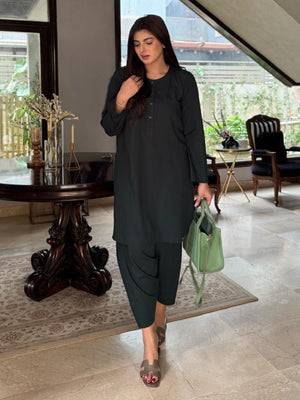Luxury women’s dark green linen kurta shalwar set
