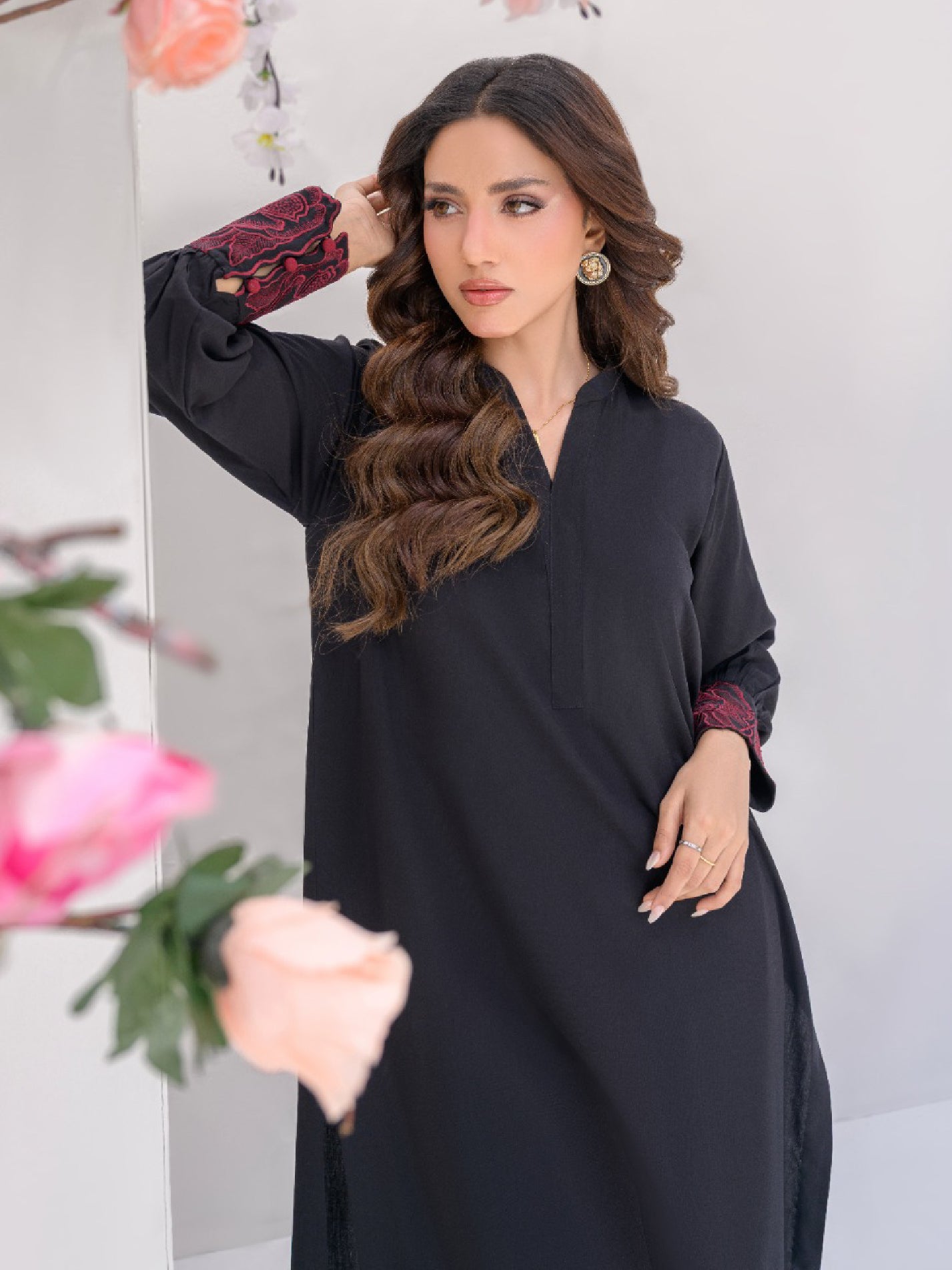Boski linen embroidered sleeves detail with red button on cuff,women elegant outfit with pair pant.