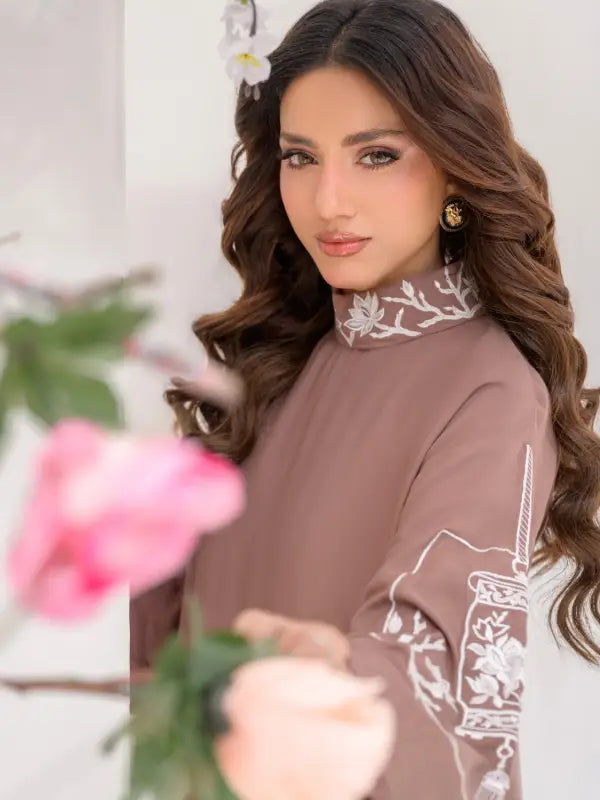 Casual luxe Brown Outfit with Embroidered Tunic