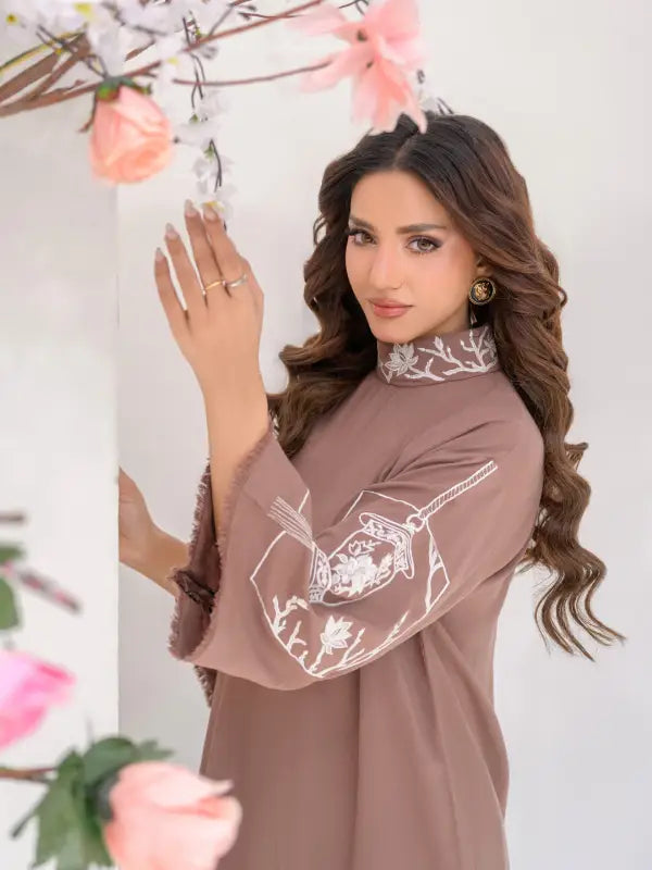 Casual luxe Brown Outfit with Embroidered Tunic